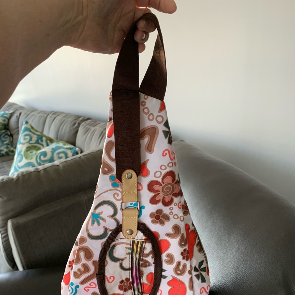 LeSportSac crossbody. Excellent condition